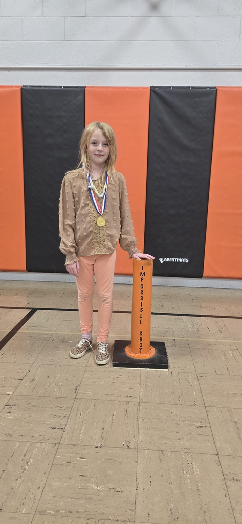 Congratulations to Elle Gruner for making the Impossible Shot in P.E. Mr. Harmon picks two students who demonstrate good sportsmanship to take a shot with a tennis ball from 6ft.