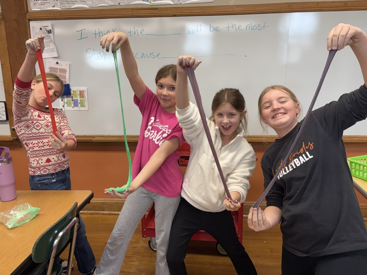 5th graders making slime 