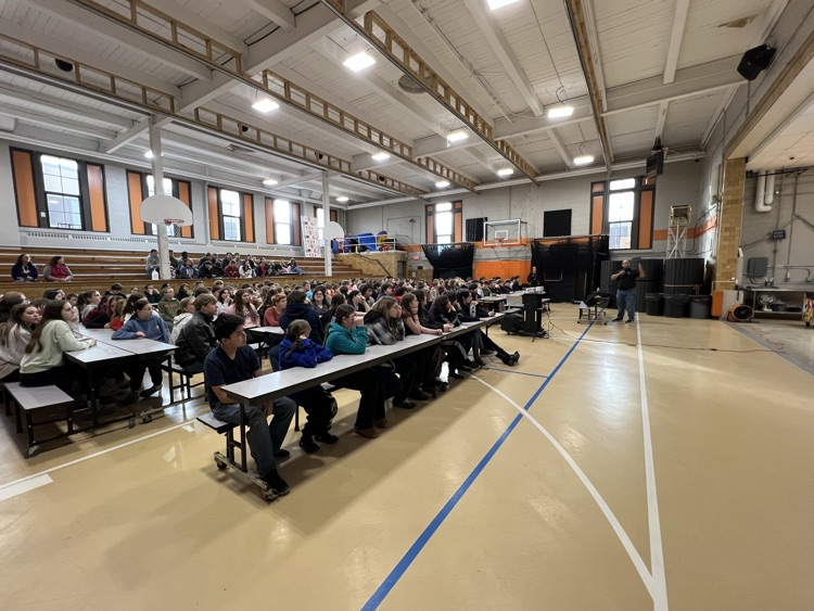 QMS students learning from Alex from the Michigan Storm Chasers
