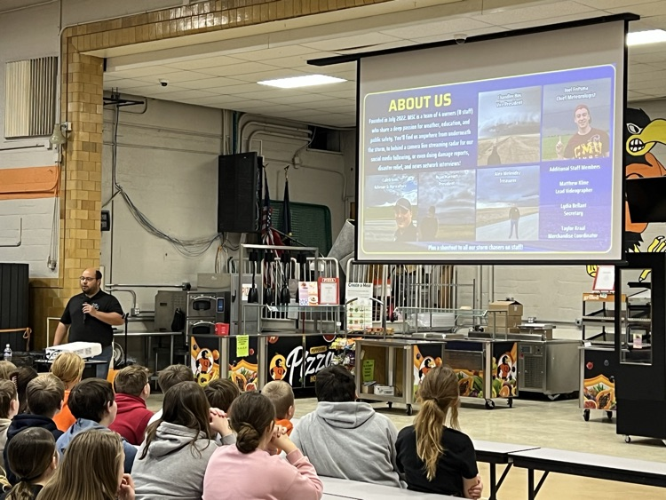 QMS students learning from Alex from the Michigan Storm Chasers