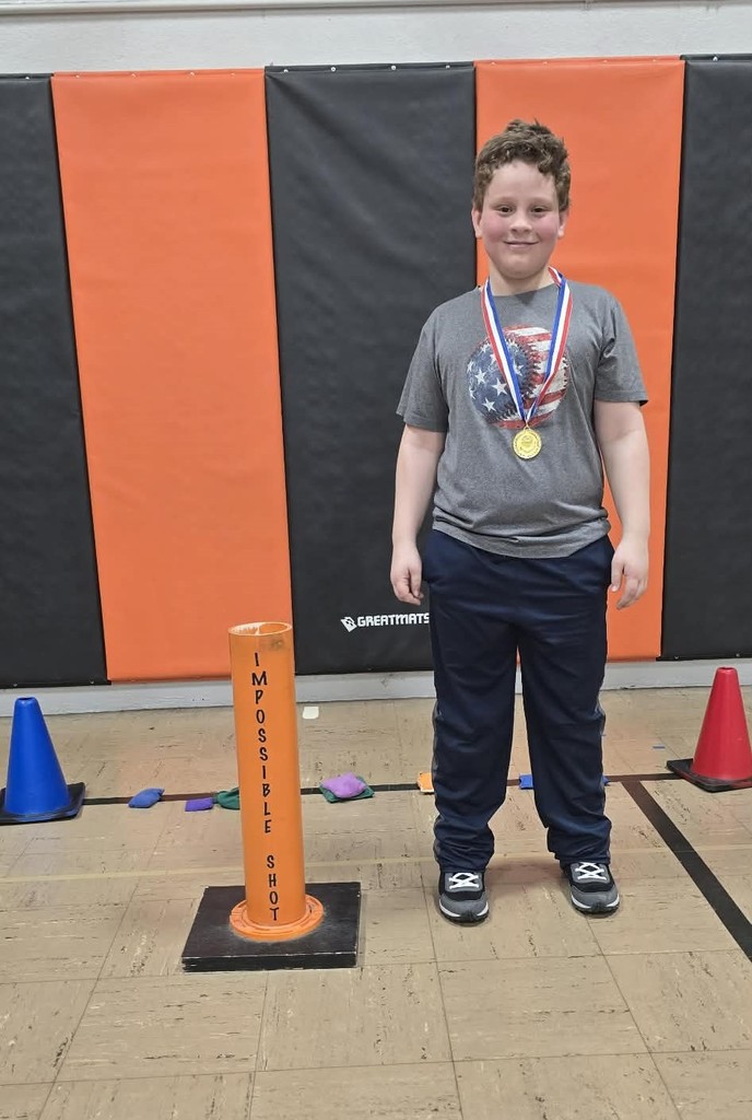 Congratulations to Leo F of Mrs. Mesarosh's 4th grade class. He made the Impossible Shot this week in PE! Mr. Harmon chooses two students who demonstrate good sportsmanship to shoot at the end of each class. Nice job Leo!