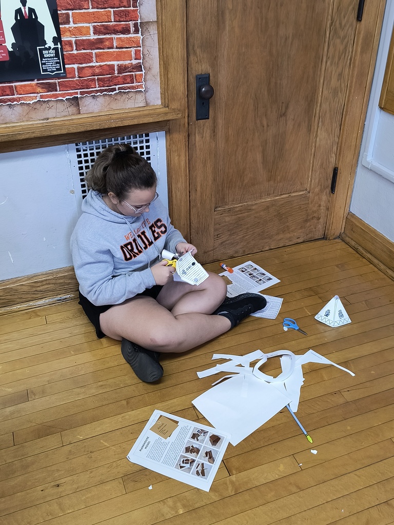 Students creating 3d models of Native American homes