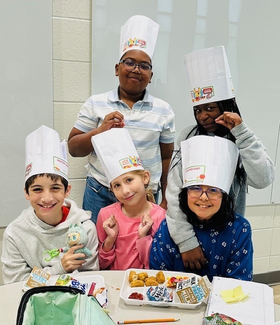 Lunch @ the Academies of Racine - Jerstad Elementary