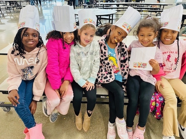 Lunch @ the Academies of Racine - Jerstad Elementary