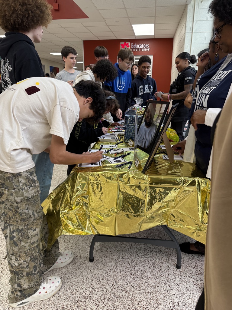 Day of National Concern, students signing pledge