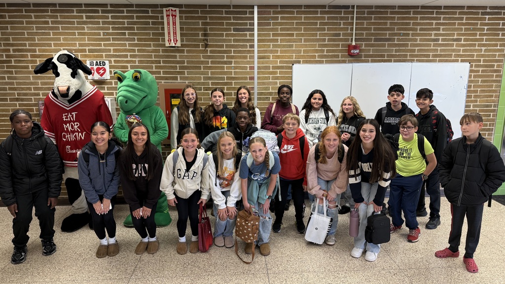 Gifford 7th graders win reading challenge (the winning class)