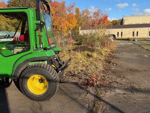   In continued partnership with our community members at the Doomer Center gardens, fall cleanup has been in full swing! Special thanks to Colin for his expert use of the digger to clear the garden and make space for new raised beds, and to Jeff Wilkins for his ongoing partnership and support. Our high school Horticulture classes have also wrapped up their fall cleanup in the area, giving us a great head start for spring planting.