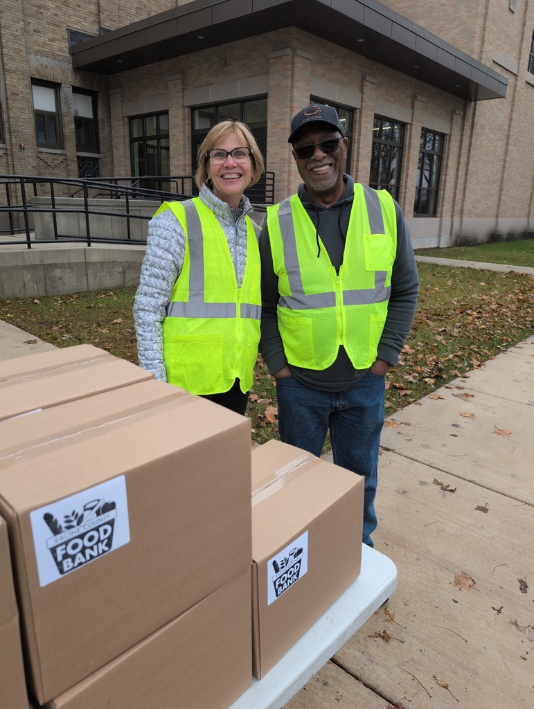 pop up food pantry volunteers