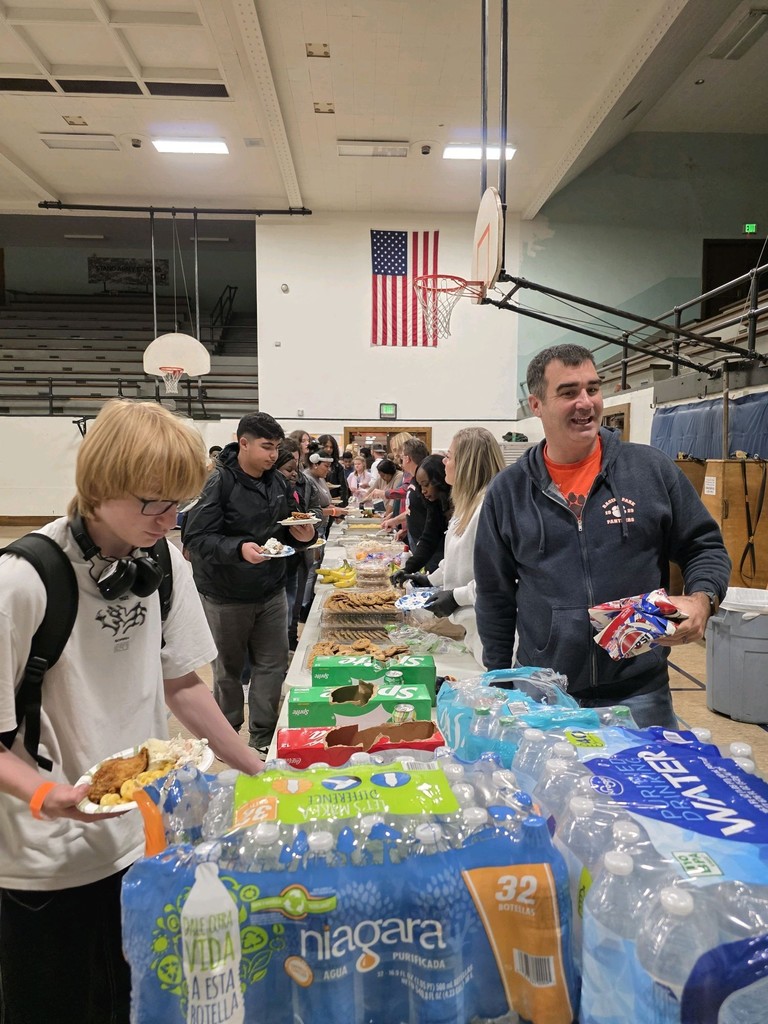On November 25th, Park's Business & Tech Academy held their annual BaTSgiving!  All 500 students in this academy were invited to a holiday meal provided by their academy staff!  Huge shout out to our Culinary Students who also helped provide to the meal! This is what Park #family is all about! #tistheseason #onthehunt #letseat #PantherPride 💙🧡