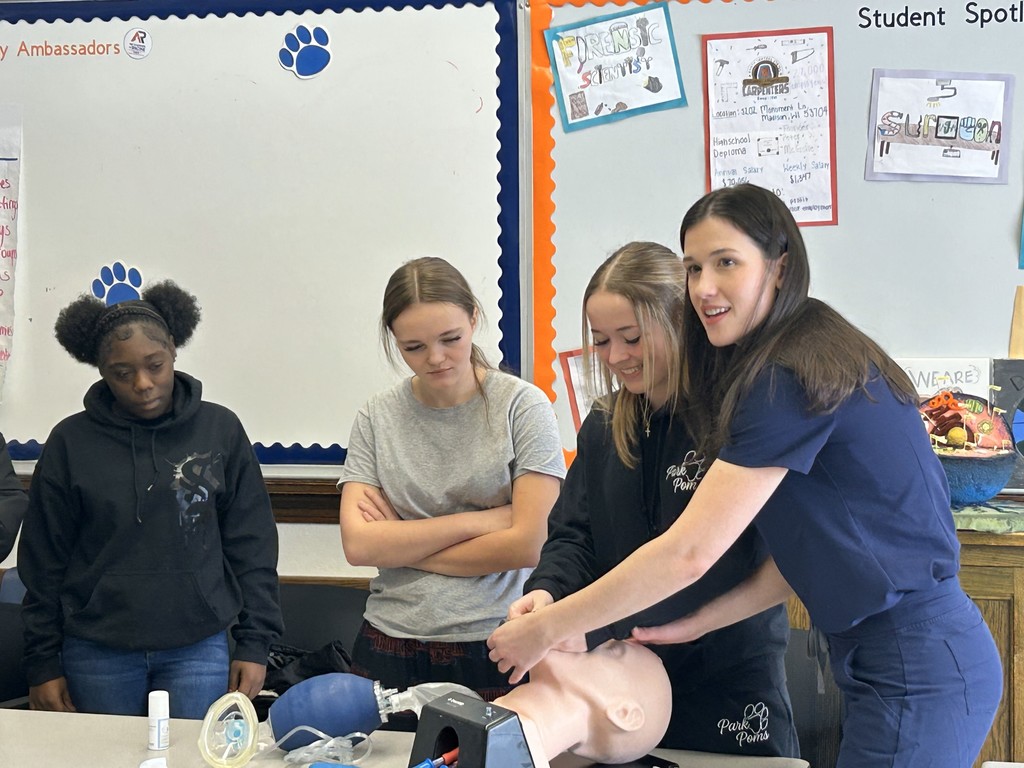 On Friday the 5th, Park had presenters in their final year of the Doctoral Nurse Anesthesia Program at Marquette University.  A requirement of this program is the completion of a project that involves marketing the program/career to high school students.  👩‍🔬Park Health Service students received a presentation on related careers and hands on demos with mannequins, anesthesia tools, blazes, tubes to intubate and masking skills. Our students loved this opportunity! #collegeandcareerready #onthehunt #letseat #pantherpride