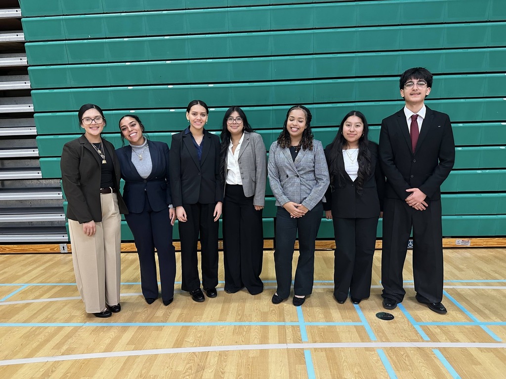 Over the weekend, Park DECA students competed at Case High School in the District 6 DECA Competition, showcasing their skills across various marketing disciplines. The competition included a written exam and two role-play events. #onthehunt #PantherPride #letseat #DECA #collegeandcareerready  Congratulations to the following medalists: Ignacio Tellez – Business Law and Ethics, Written Test Medalist� Jaxalen Campos-Ruiz and Amaya Ledesma – Travel and Tourism, Role Play 2 Medalists and Finalists Samarra Heredia – Business Services Marketing, Role Play 2 Medalist