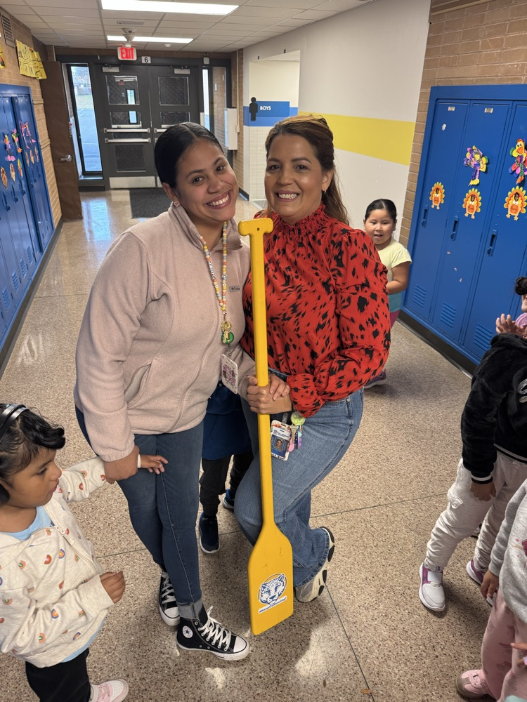 Hillary and Yessenia