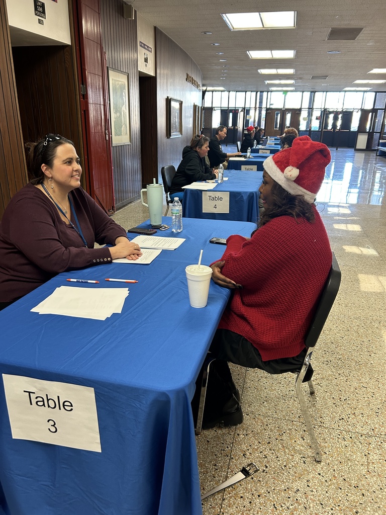 This past week, our sophomores all received a mock interview!  A great experience to help build this skill and receive feedback.  A huge thanks to all the community volunteers! #collegeandcareerready #onthehunt #letseat #PantherPride