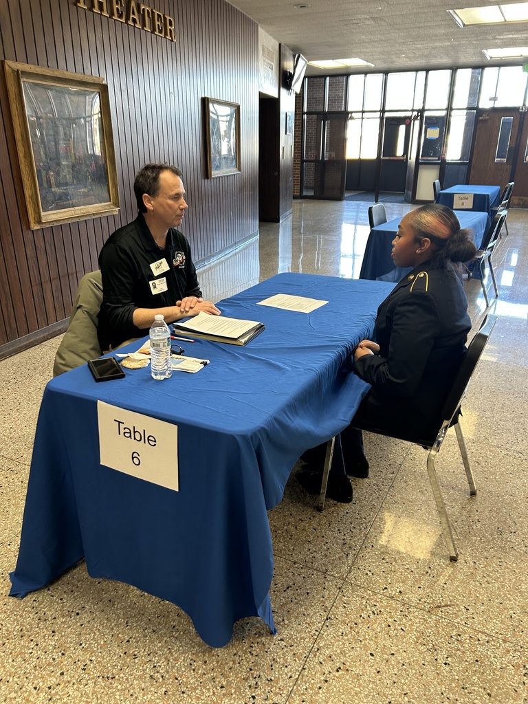 This past week, our sophomores all received a mock interview!  A great experience to help build this skill and receive feedback.  A huge thanks to all the community volunteers! #collegeandcareerready #onthehunt #letseat #PantherPride