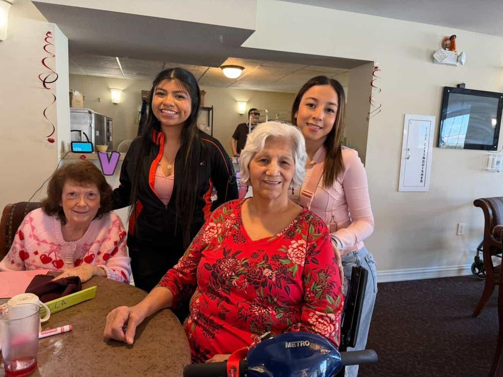 Today, Park Latino Student Union had the pleasure of spending time with the amazing residents at Home Harbor Assisted Living. Students created Valentine’s Day cards, sang, danced, and shared plenty of laughter along the way. We are so grateful for this special opportunity to spread love with such a wonderful community! ❤️