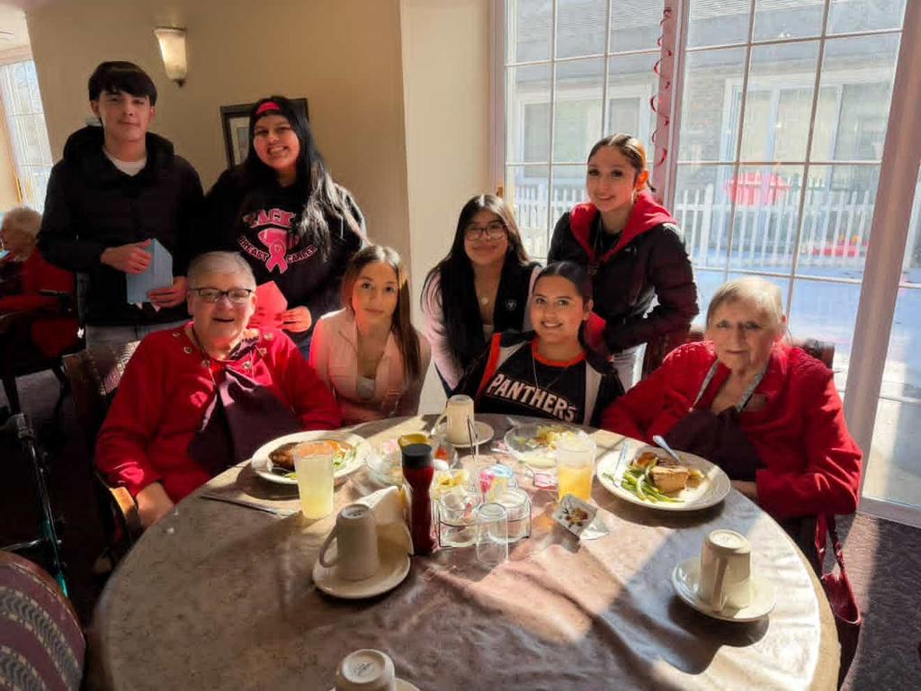 Today, Park Latino Student Union had the pleasure of spending time with the amazing residents at Home Harbor Assisted Living. Students created Valentine’s Day cards, sang, danced, and shared plenty of laughter along the way. We are so grateful for this special opportunity to spread love with such a wonderful community! ❤️