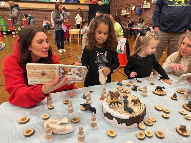 Interactive Read Aloud with parents and children.