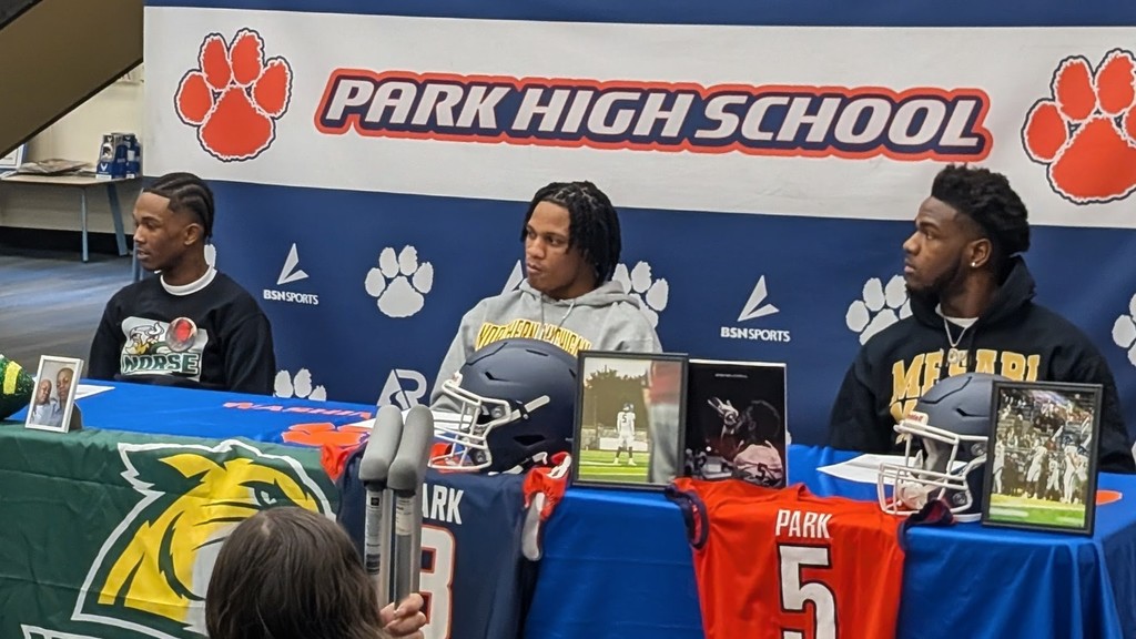 An honor to play at the next level and today we celebrated three Panthers choosing to play football at the college level! It has been fun to watch each of these three men grow and overcome adversity to get where they are now! #onthehunt #letseat #PantherPride Jwan Eastland - Northern Michigan University Tim Ellis - Minnesota North College Brand'donte Johnson - Minnesota North College We are proud of each one of you and excited to cheer you on!! 🧡💙