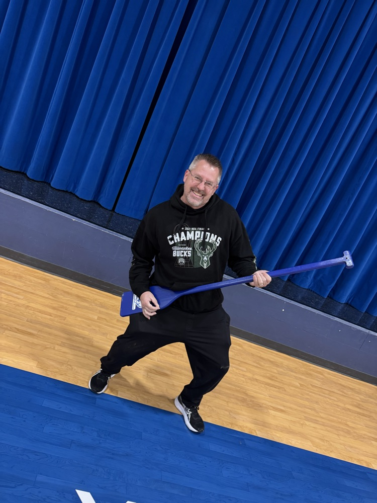 Mr. Mahnke winning the Oar!