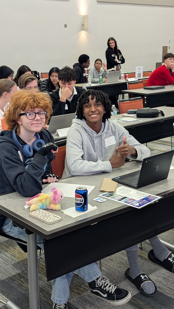 On March 26th, 8 Park High School students attended the Junior Achievement Titan Business Challenge at Gateway Technical College, Kenosha Campus. The challenge included students competing in an online business simulation where they are tasked with developing, producing, budgeting, and marketing a fictional cell phone.  The competition included over 20 teams from Southeastern Wisconsin and Park was represented extremely well with our teams of:  Juliana Aburto, Gloria Cruz, Jisela Vela (2nd Place - $500 Scholarship) Robbin Roushia & Isaiah Robinson (4th Place) Charity Bryant, Naleah Mayfield, Callie Spranger (7th Place)  Juliana, Gloria, and Jisela will represent Park at the statewide competition in Sheboygan on May 7th.  Go Panthers!