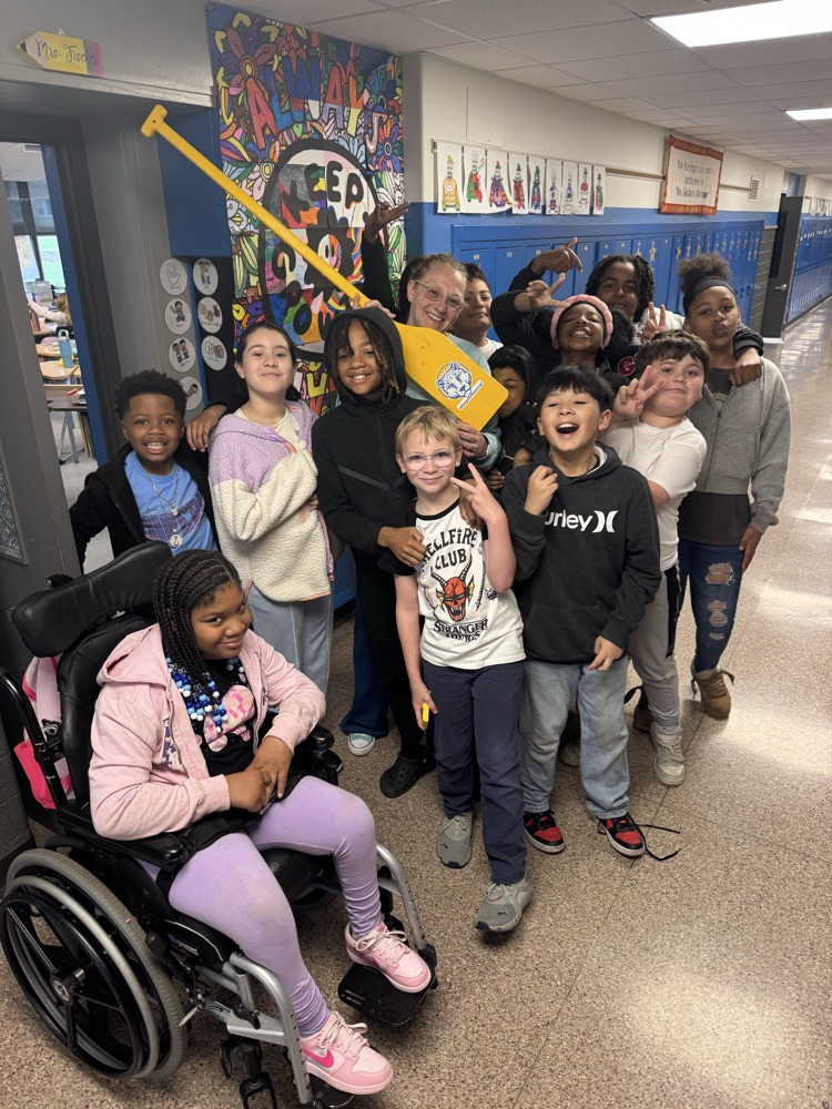 Mrs. Fischer w/ her class!