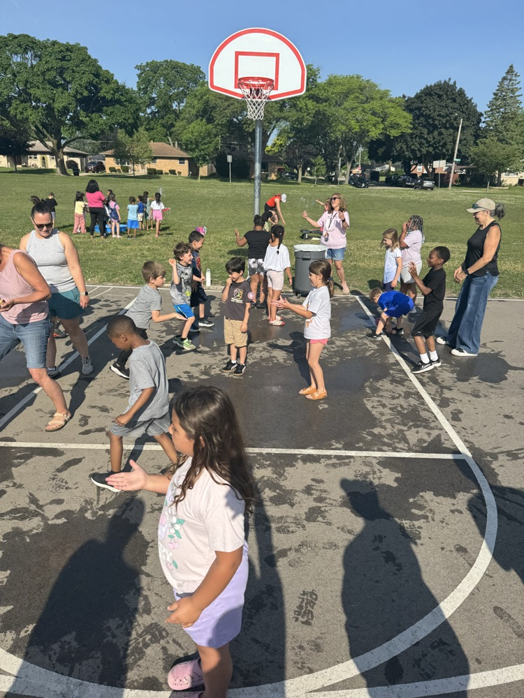 Water Balloon Toss