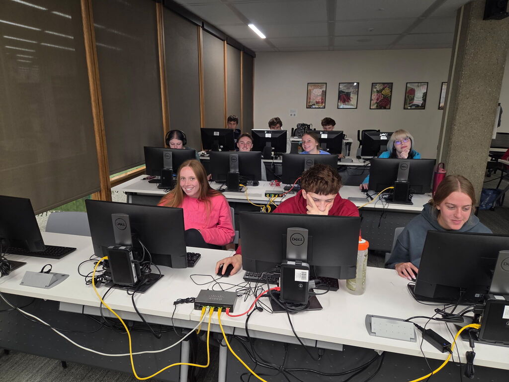 Today, Park's AP Research students attended UW-Parkside to begin indepth research on their individual topics. 📖📚 In AP Research, students pick a research question, identify a research gap, use ethical methodologies, and collect or analyze evidence over the full academic year. From there, AP Research students maintain a portfolio to document their ongoing inquiry, skill development, and reflections. There is no better class than AP Research that will prepare students more for college. Today was great day in helping our students become #CollegeReady #ALLIN