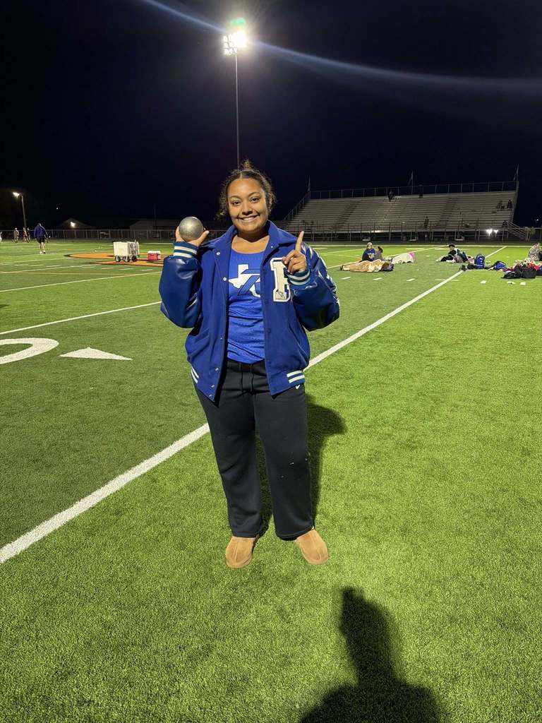 Kenzie, Rains Lady Cat broke the Rains Shot put record 