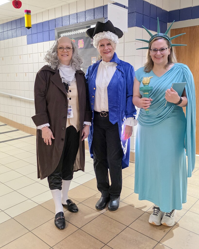 Intermediate Campus during Freedom Week/Constitution Day. Dress in patriotic colors and costumes.