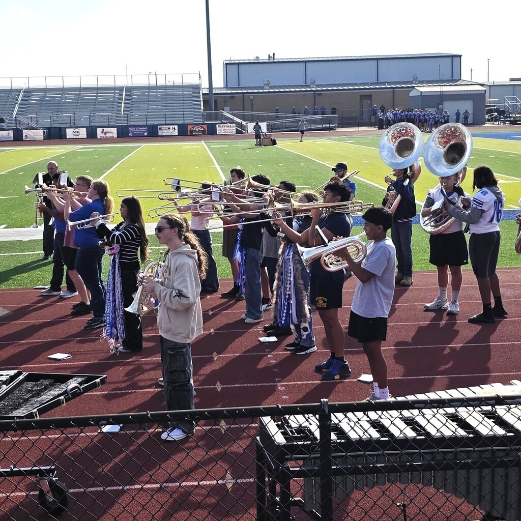 Wildcat Homecoming Pep-Rally Pictures- Band performing