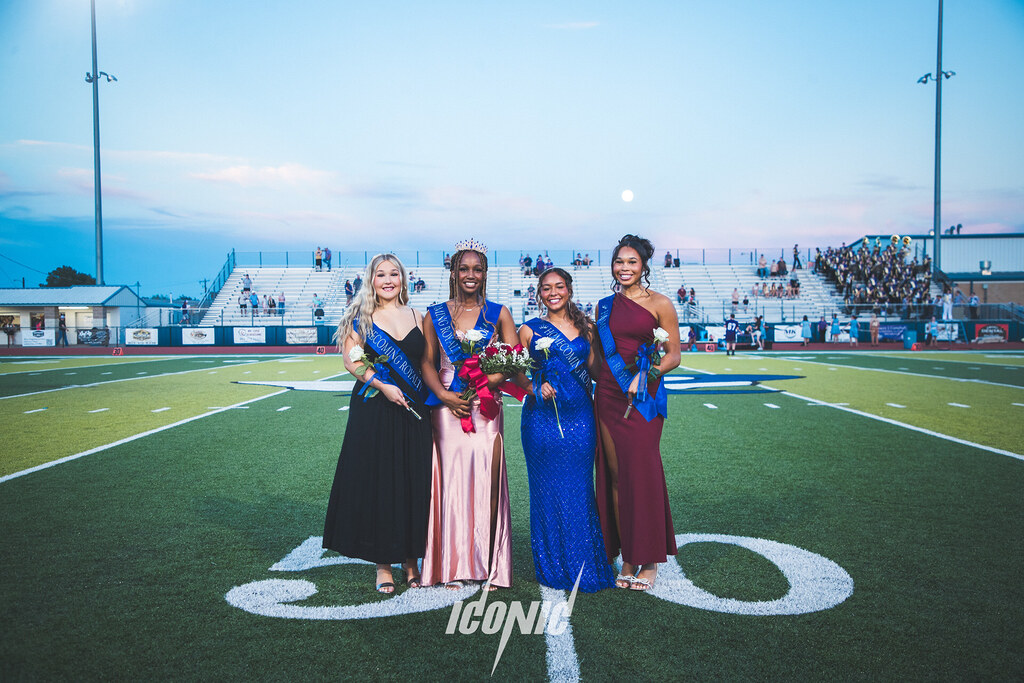 Homecoming court with homecoming queen 