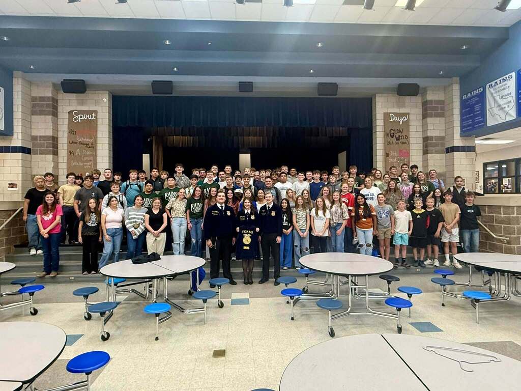 Texas FFA Officers visit the Rains FFA at the high school 