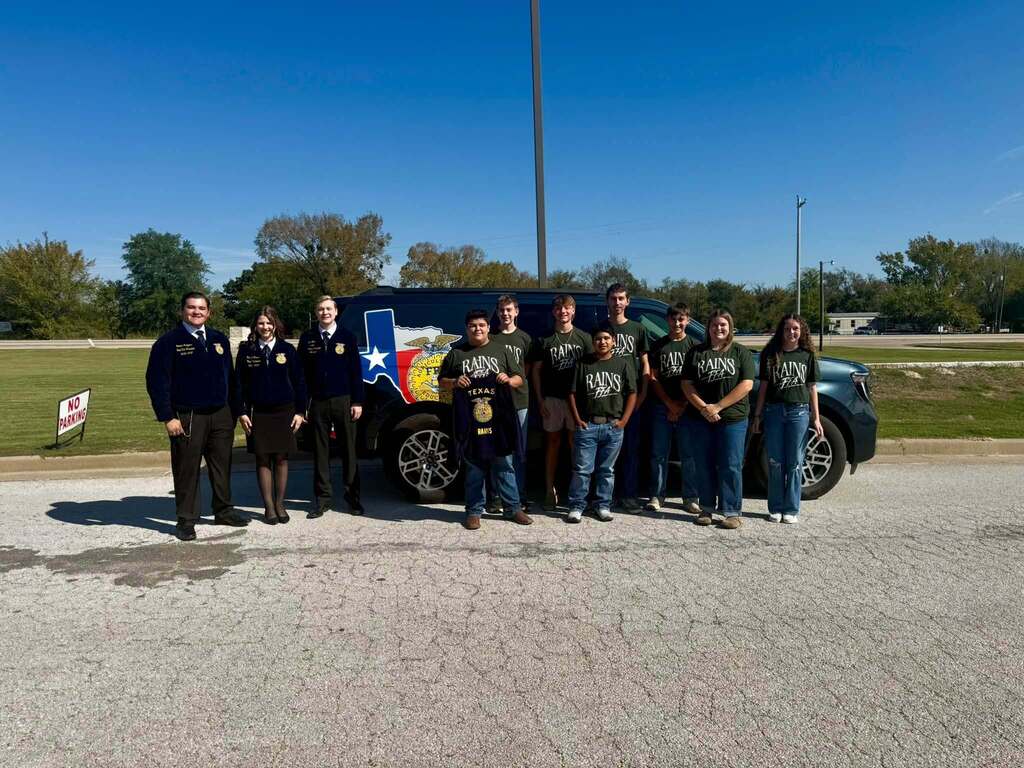 Texas FFA Officers visit the Rains FFA at the high school 