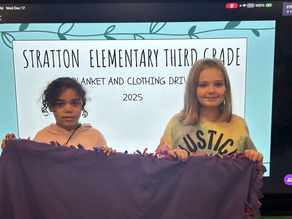 Mz. Inman's 3rd grade students with their no sew blankets they made