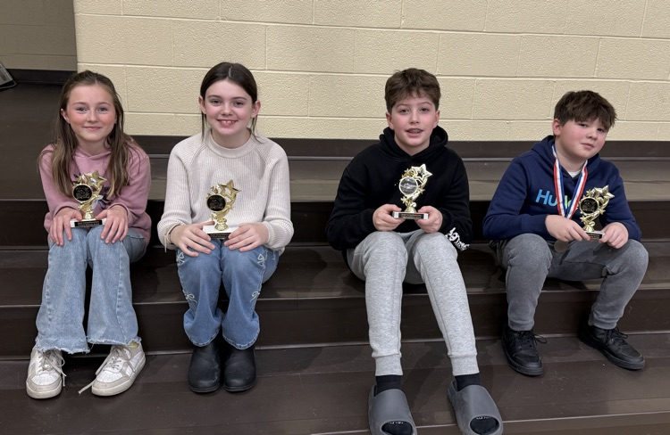 awards day at   SSES!5