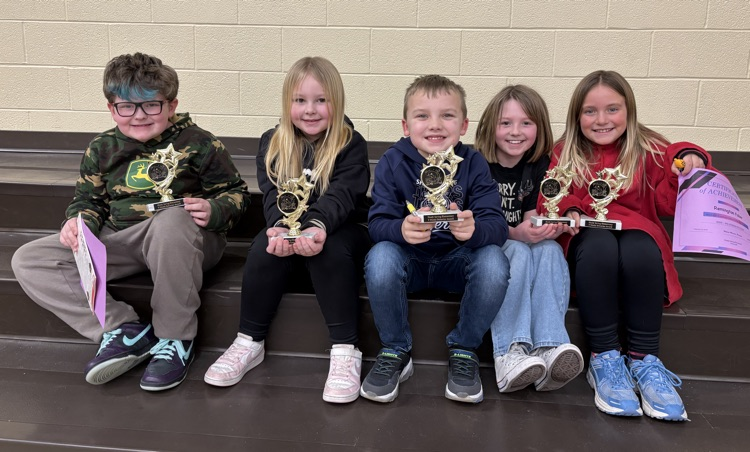 awards day at   SSES!8