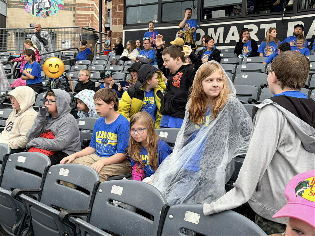 Cubs having a wonderful time cheering on the Dirty Birds. 