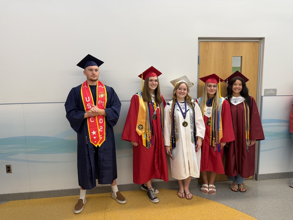 Landon Burleson, Suzannah Raines, Mackenzie Lester, Kate Honaker, and Audrey Berry