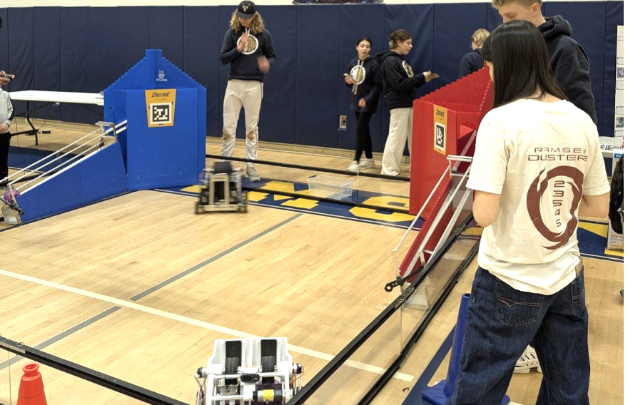 Smith School hosts STEM Showcase