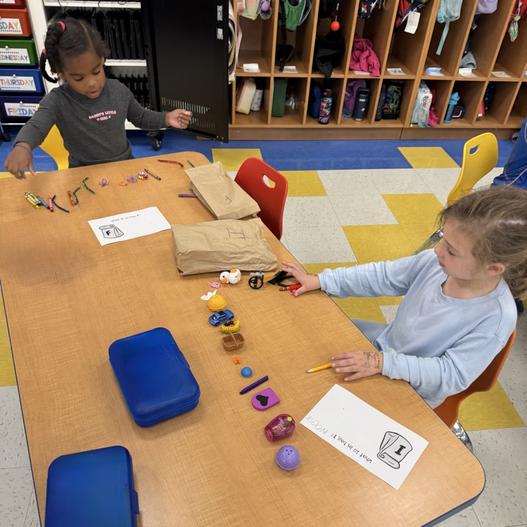 Kindergarten mathematicians in action! ππ’ Students created mystery bags with objects from home to practice counting, drawing to represent quantities, and writing numbers to show their thinking!