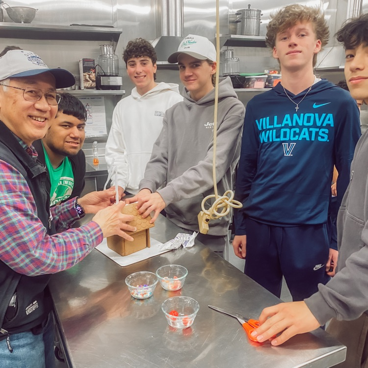 RHS Annual Gingerbread House Competition