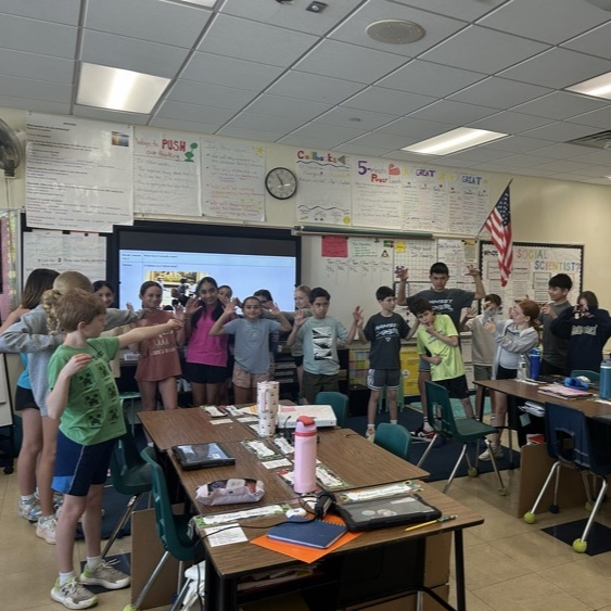 Students in 5Davidson create a Tableau of the Great Wall of China throughout history to introduce our new Social Students unit!