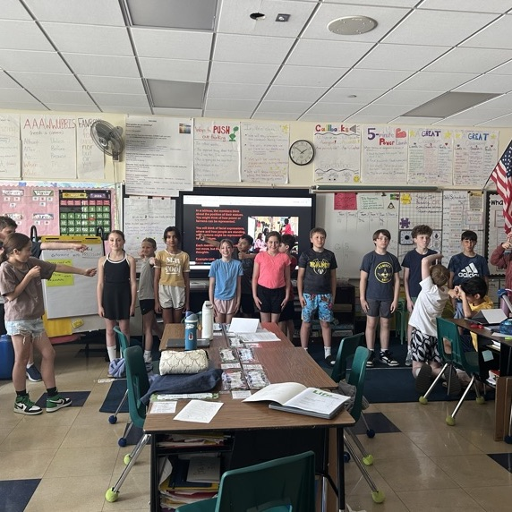 Students in 5Johnstone create a Tableau of the Great Wall of China throughout history to introduce our new Social Students unit!