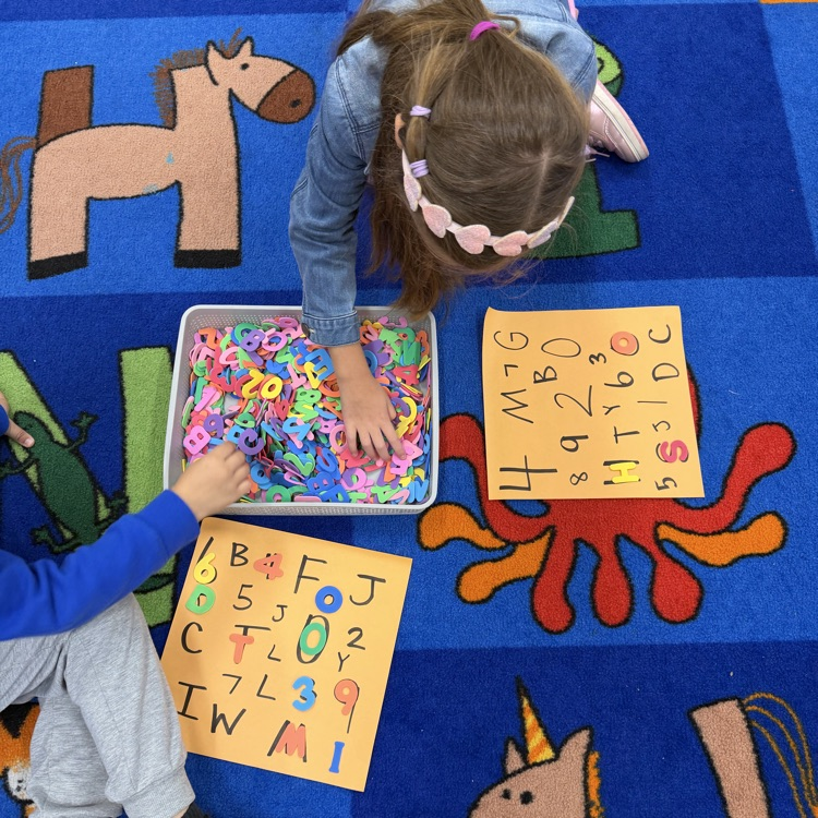 Our kindergarten friends in Miss Pontones’ class are learning their letters & numbers one colorful piece at a time! 💙💛🔤🔢