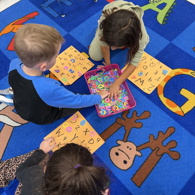 Our kindergarten friends in Miss Pontones’ class are learning their letters & numbers one colorful piece at a time! 💙💛🔤🔢