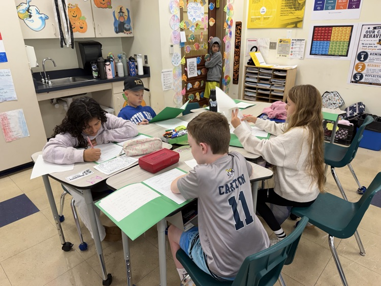 WIN time is all about strengthening the skills each learner needs to succeed as a 4th grader, while using creativity to think in new ways and show what they know! So proud of their hard work!