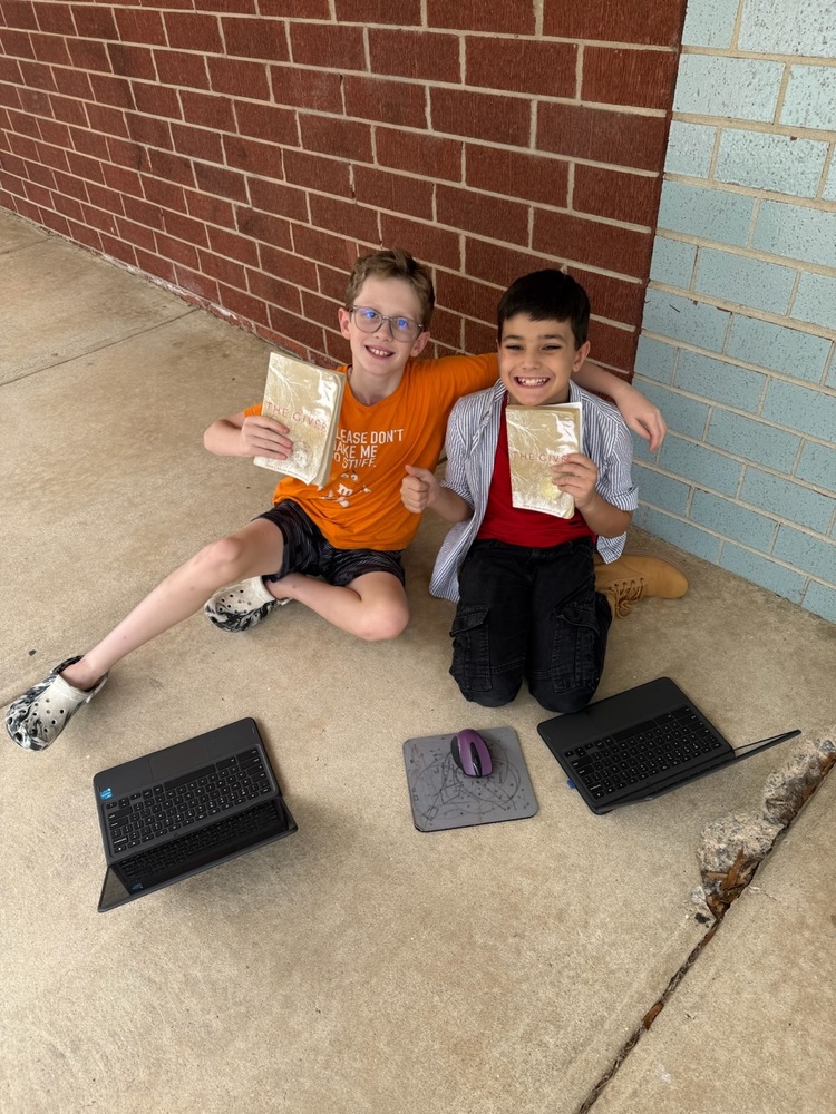 AIG students learning outside
