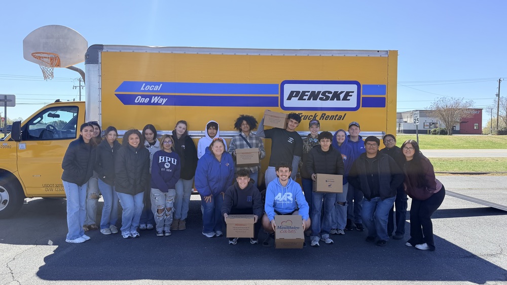 Randleman High School DECA Serves Community at Easter for Thousands Event