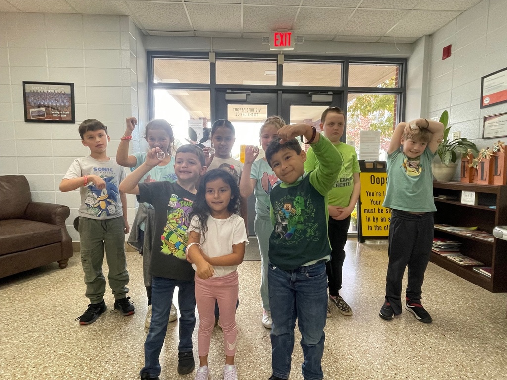 Red Ribbon Week winners
