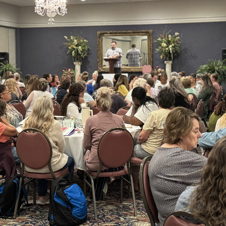 Jeff Howard speaks to school nutrition staff